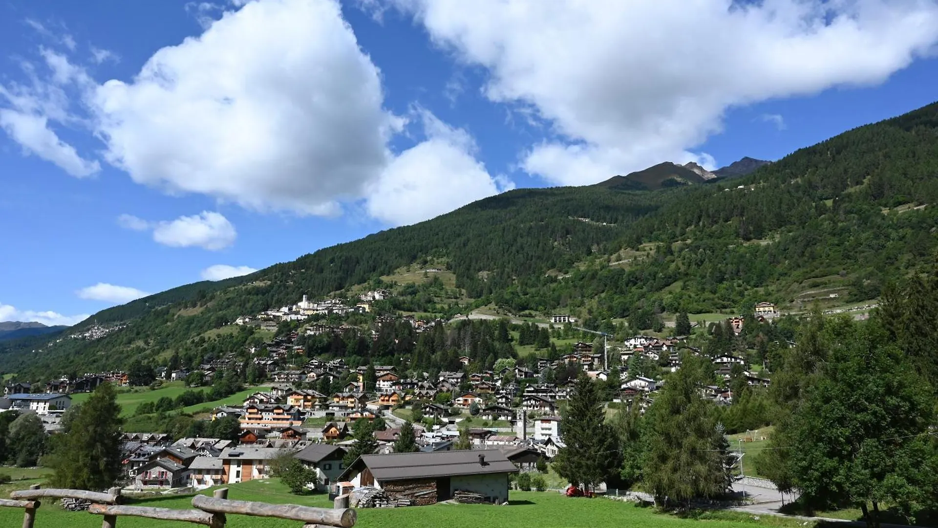 Castelpoggio Luxury Apartment Ponte Di Legno 0*,  Italy